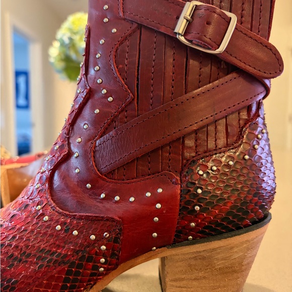 Freebird Morgan Red Python boots - Picture 2 of 5